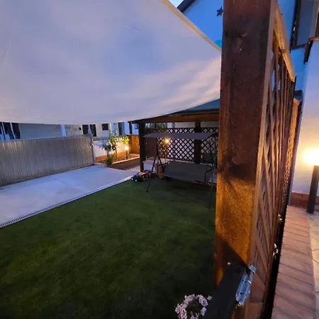 Bed and Breakfast B612 Rosa Volpe Aviatore 3*