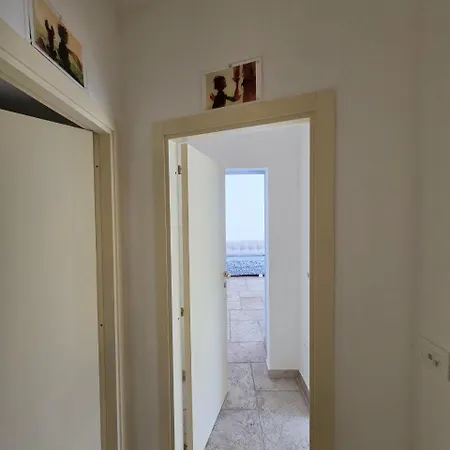 Bed and Breakfast B612