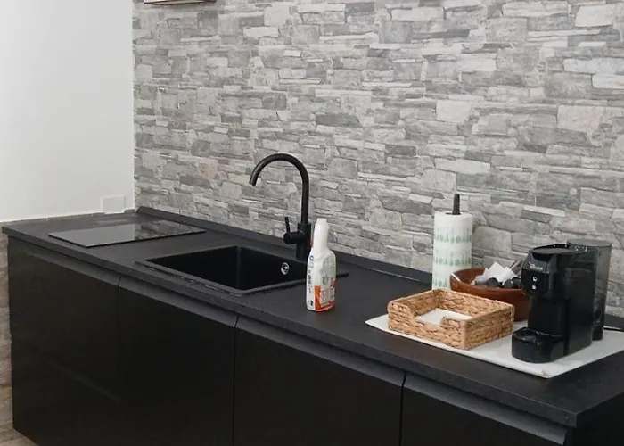 B612 Oda ve Kahvaltı 3*